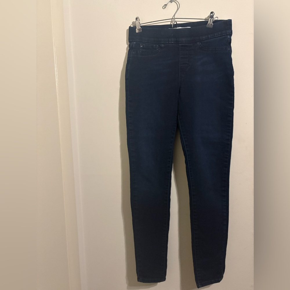 Levi Strauss Signature Gold Totally Shaping Pull On Skinny Jeans Dark Wash 8